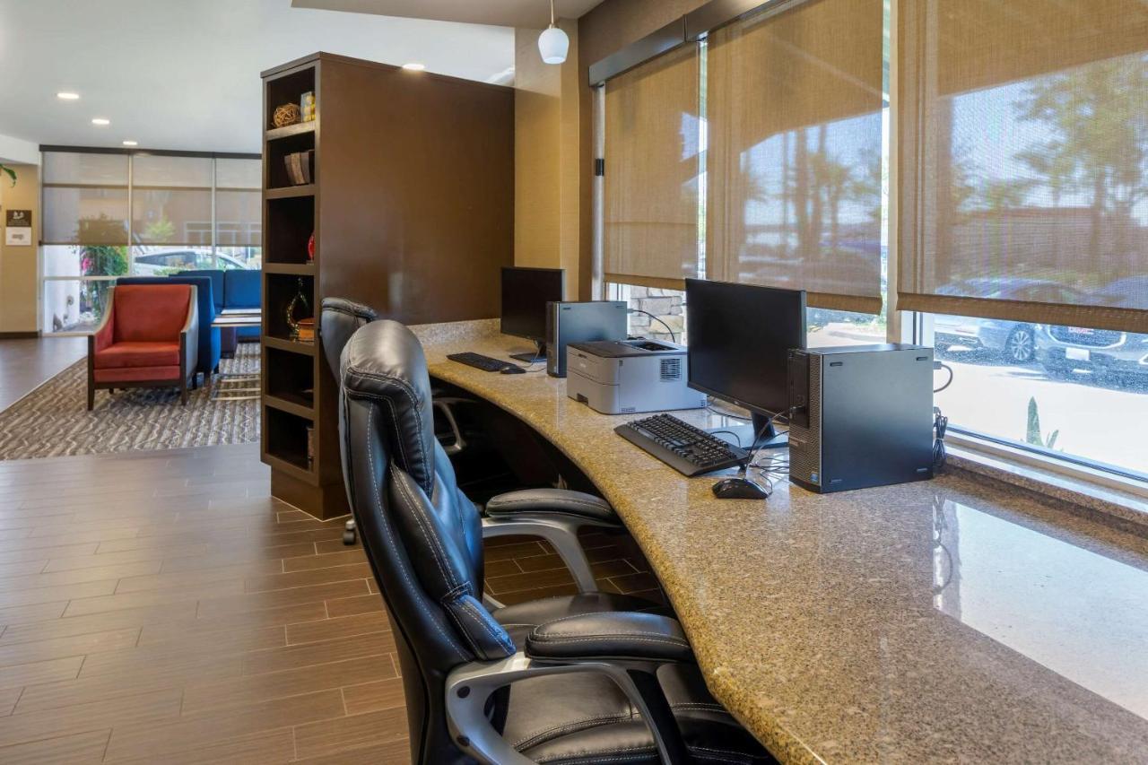 Comfort Suites Ontario Airport Convention Center Екстер'єр фото