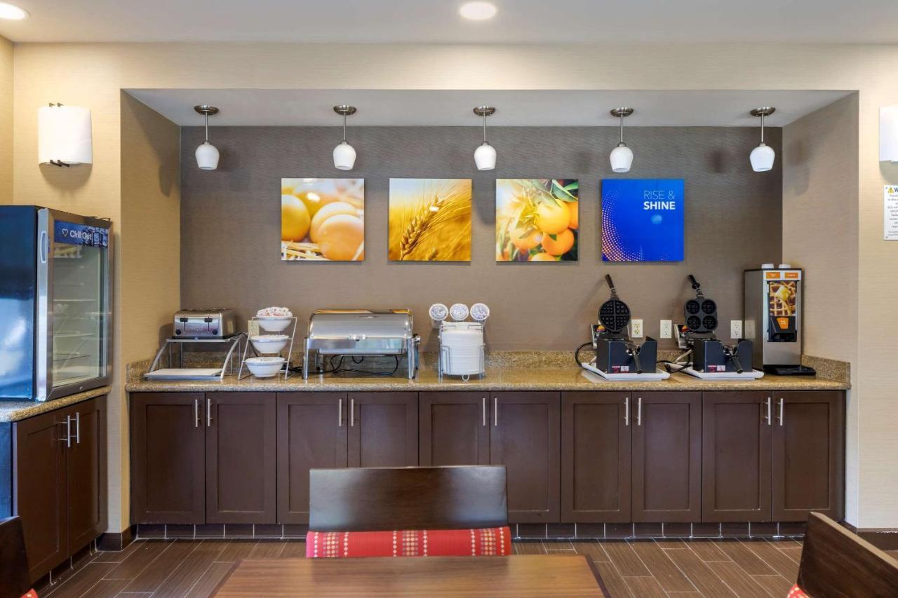 Comfort Suites Ontario Airport Convention Center Екстер'єр фото