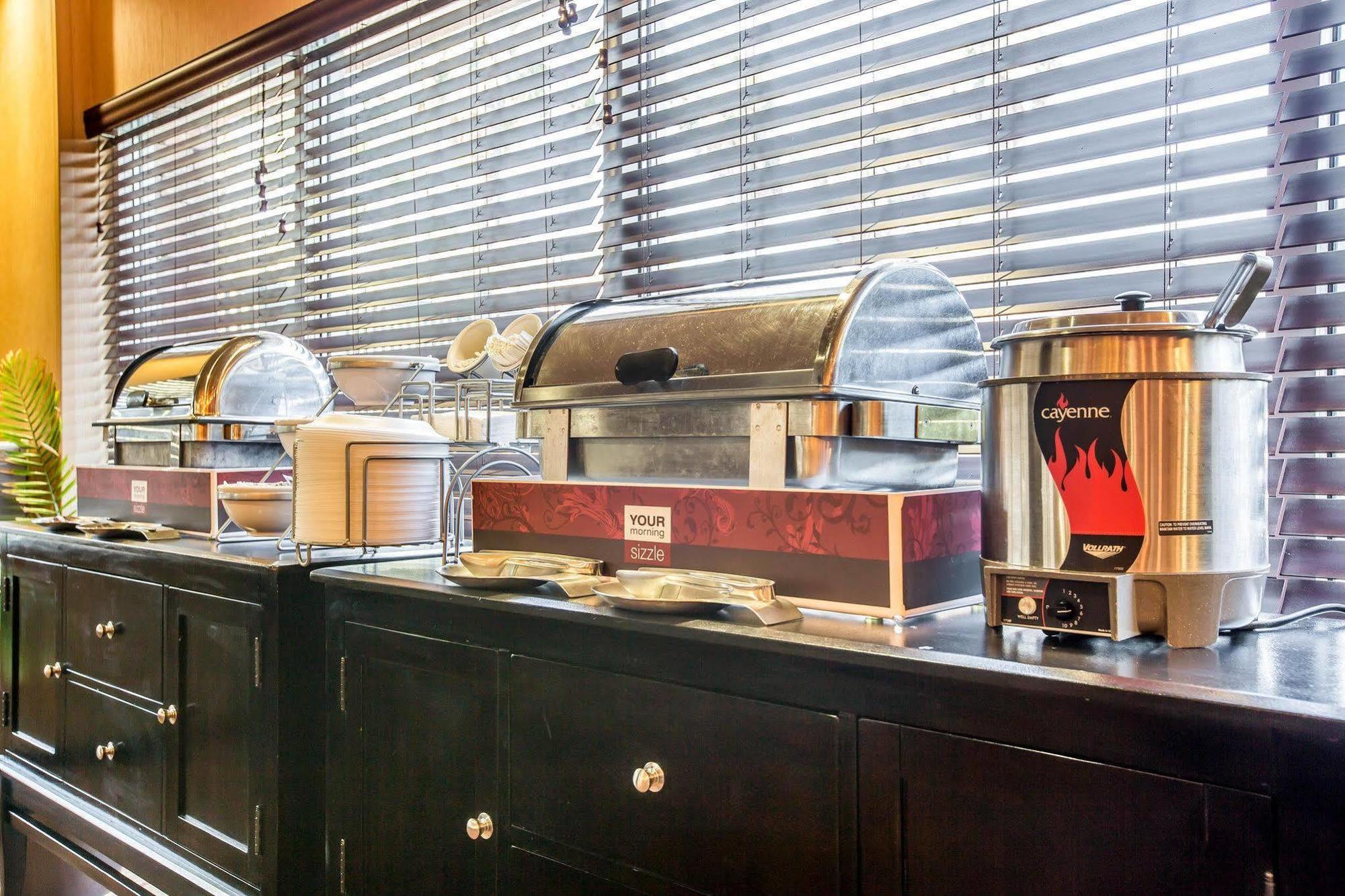 Comfort Suites Ontario Airport Convention Center Екстер'єр фото