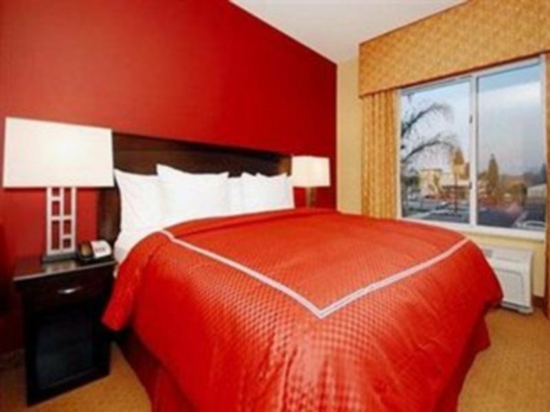 Comfort Suites Ontario Airport Convention Center Екстер'єр фото